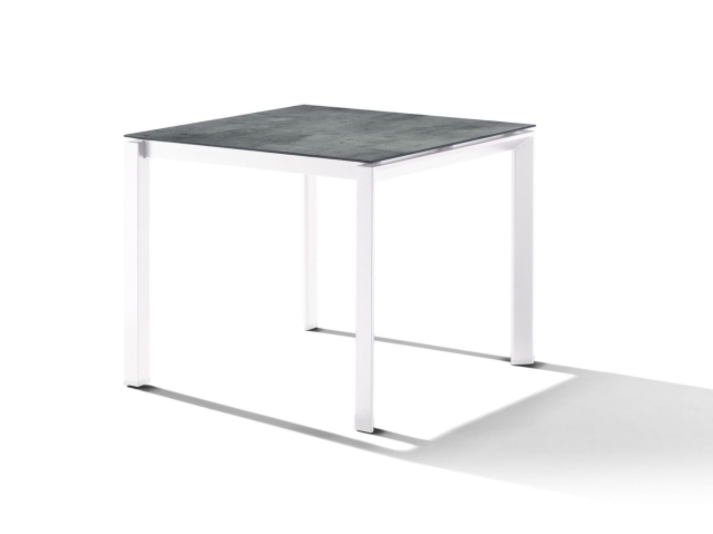 Sieger Gartentisch 90x90cm Polytec Zement graphit-Gestell Wei�