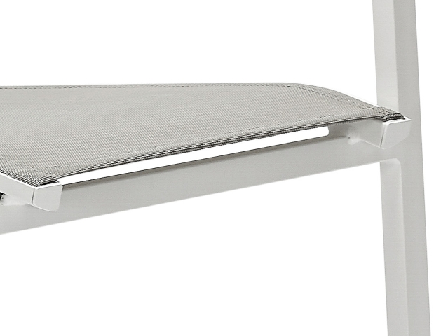 Zebra Bee Sessel Aluminium wei� mit Teak-Armlehnen