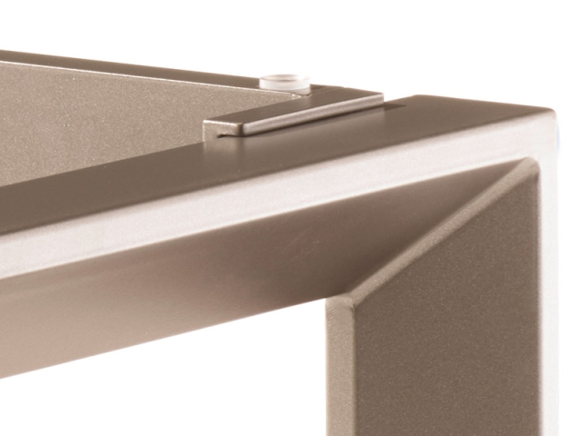 Sieger Gartentisch 90x90cm Polytec Eiche hell-Gestell Champagner