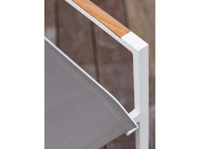 Niehoff Nantes Hochlehner Gestell Aluminium wei�, stapelbar,