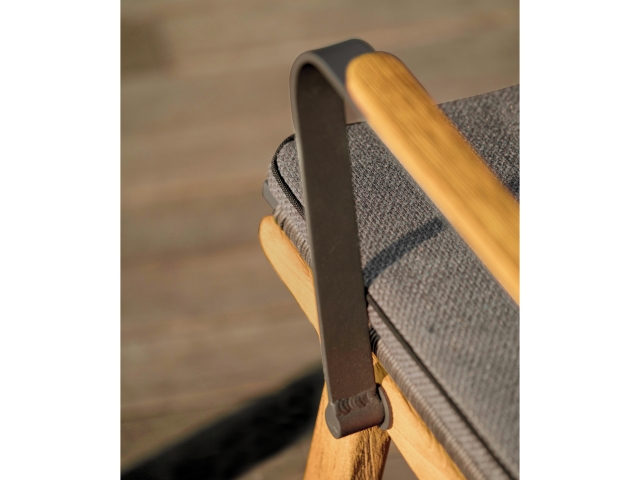 Zebra Lenyx Diningsessel Teakholz mit Armlehnen