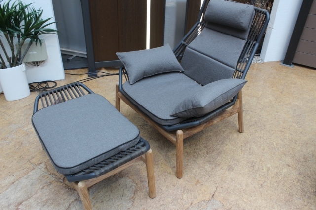 Zebra Pollux Lounge-Set Sessel und Hocker