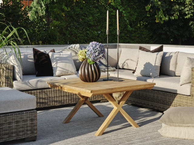 Brafab Julita Teak natur Kaffeetisch 90x90x50cm Staboptik