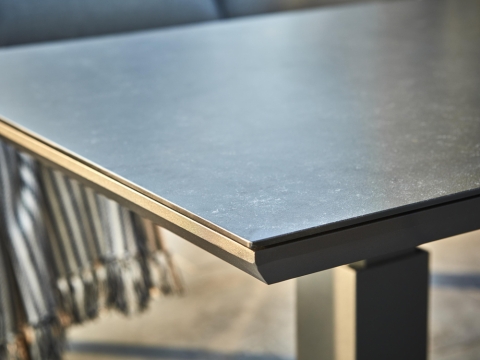 Brafab Heis Loungetisch Aluminium schwarz, 150x79cm, h�henverstellbar 48-68cm