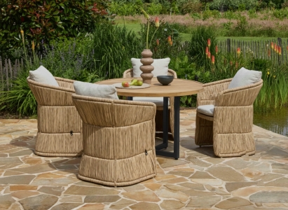 Apple Bee Gili-Jakarta Dining Set Apple Bee Gili-Jakarta Dining Set