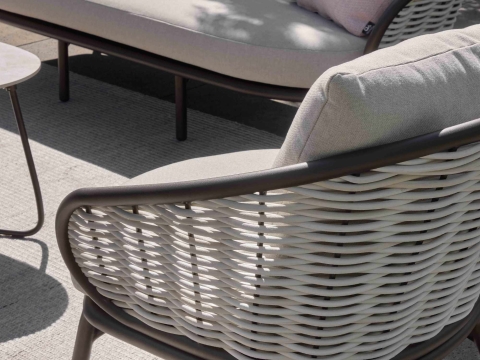 Apple Bee Pine Key Lounge Set 2 bronze